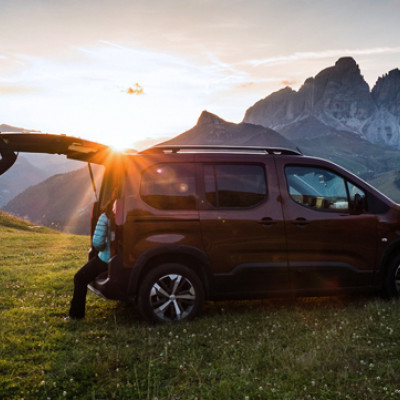 TEST: Dva týždne s Peugeot RIFTER - ideálne auto pre bajkera?