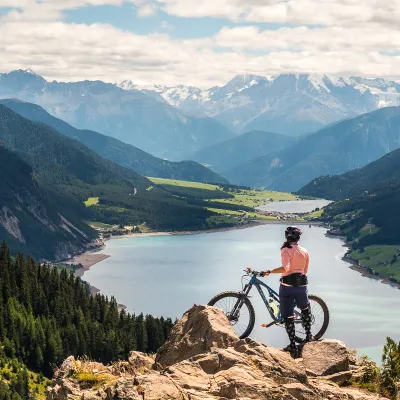 3 L&auml;nder Enduro Trails - Enduro trojuholn&iacute;k v Reschenpass