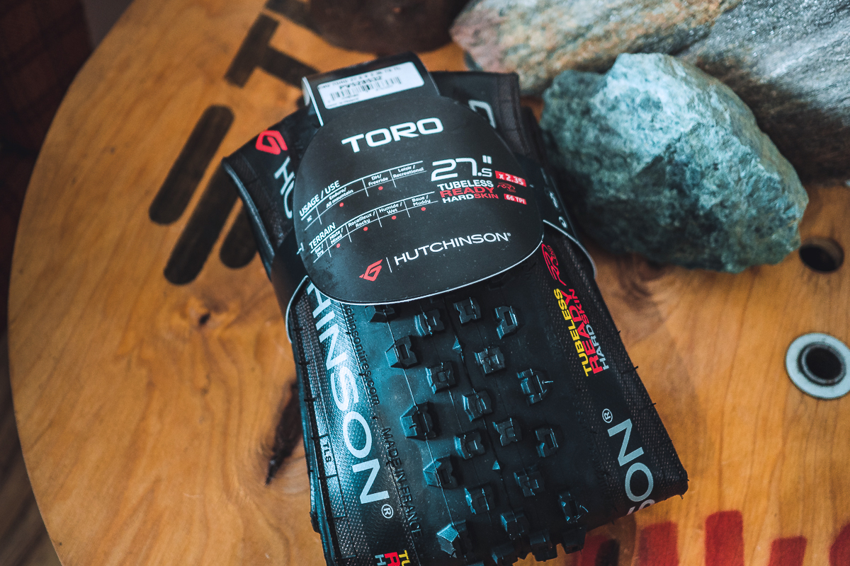 TEST: pl&aacute;&scaron;ť Hutchinson Toro Gravity - najlep&scaron;ia voľba na celoročn&eacute; použitie