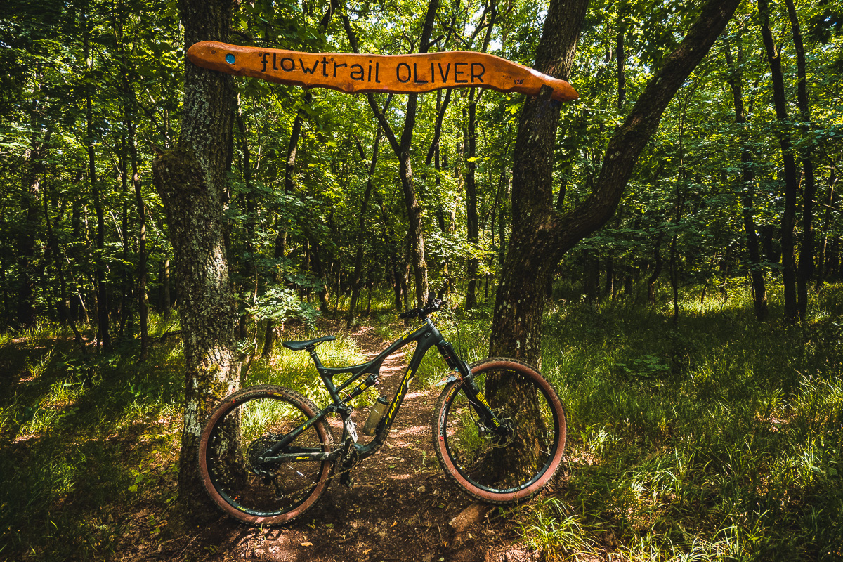 TEST: Nov&yacute; pl&aacute;&scaron;ť Hutchinson Kraken b&uacute;ra hranice naprieč discipl&iacute;nami